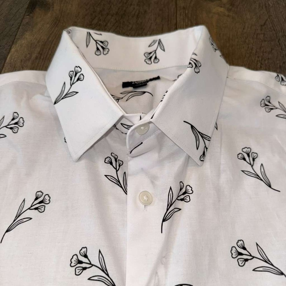 Express Women's Size L Button Down Shirt Floral Summer Top Work Office Casual - Picture 6 of 13